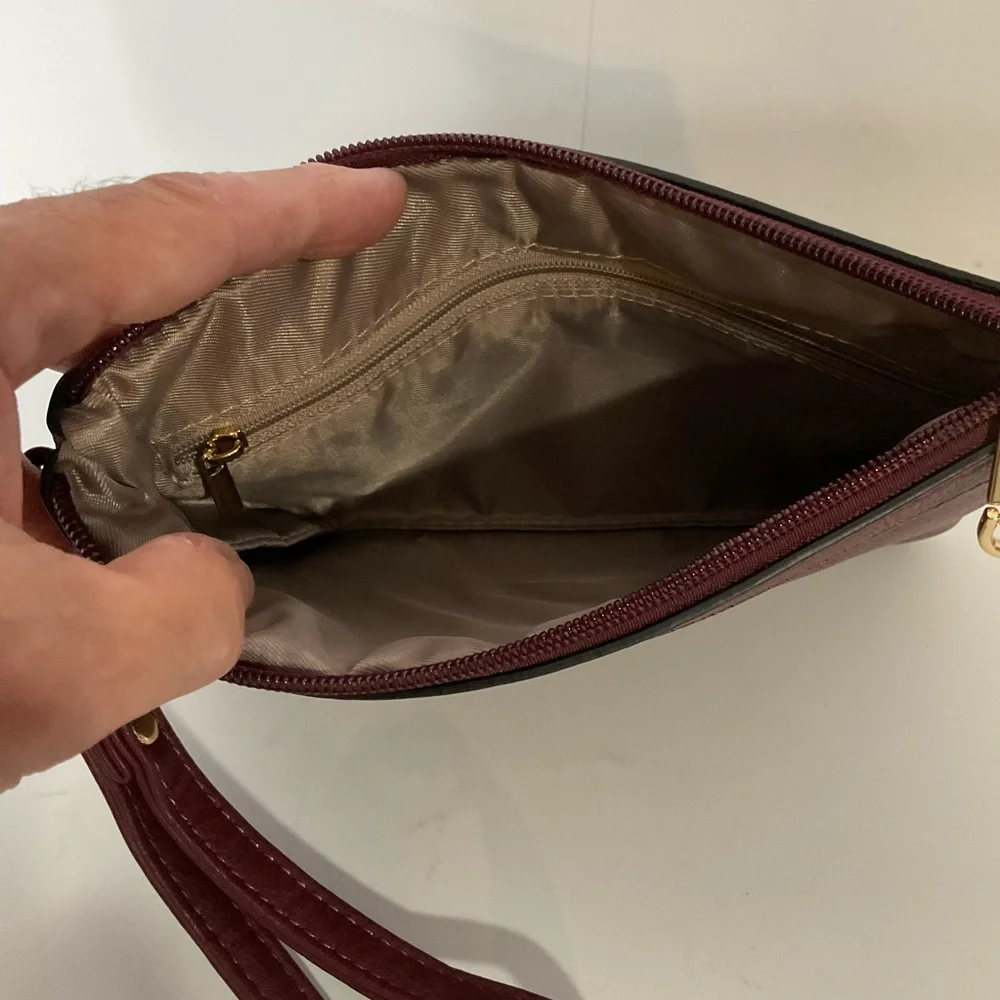 N/A dasein burgundy